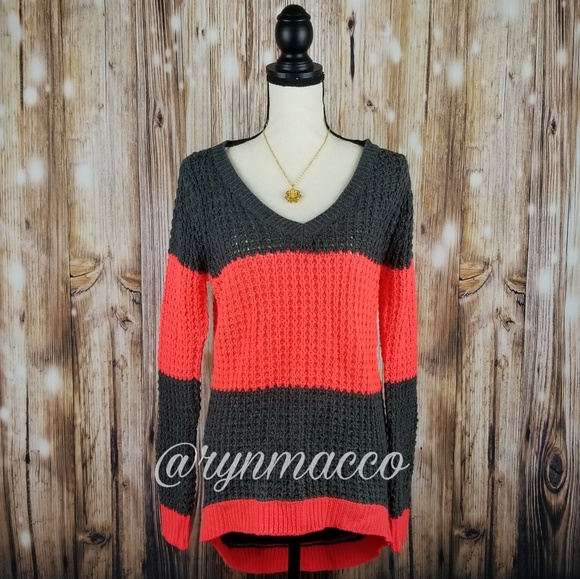 Rue21 Tops - Rue21 | Gray & Hotpink LS Tunic Striped Sweater